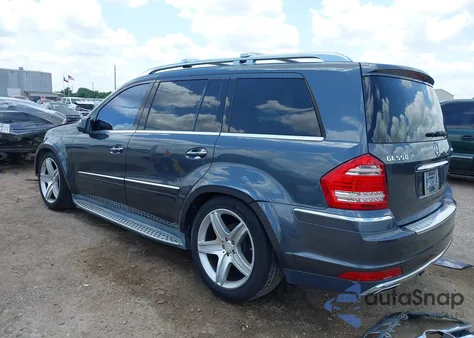 2010 Mercedes-Benz Gl 550 4Matic z USA, uszkodzony, nr VIN 4JGBF8GE8AA573694